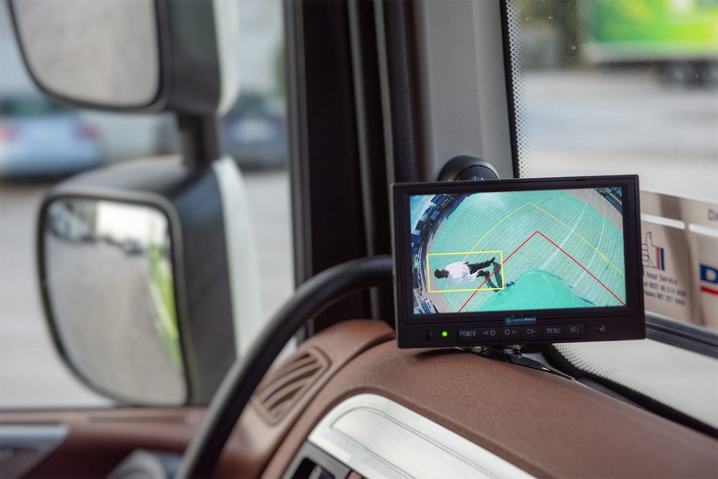 AI Pedestrian Detection IN-CAB Monitor Mockup_v001